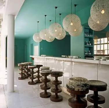 Basico Otel Playa del Carmen 5*,